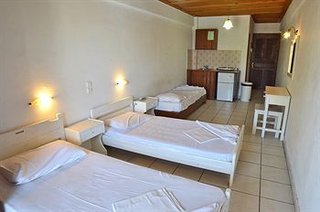 Dimis Hotel Laganas Exterior photo